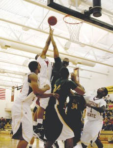 Leaps and Bounds: The men’s basketball team climbed to the top on Saturday, triumphing over the Tiffin Dragons with a score of 82-61. That victory brought the Bulldogs to a record of 3-0, the best start they have had in 12 years. Photo By: Kate Dupon | Photographer