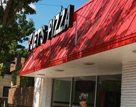 Now Open: Jet’s Pizza located on 215 Maple St. in downtown Big Rapids is now open for business.Photo By: Kate Dupon | Photo Editor